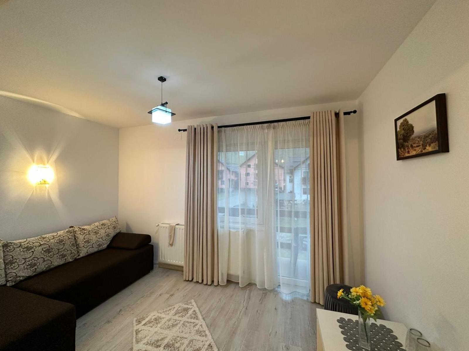 Hotel Casuta De Langa Izvor Moeciu De Sus Zewnętrze zdjęcie