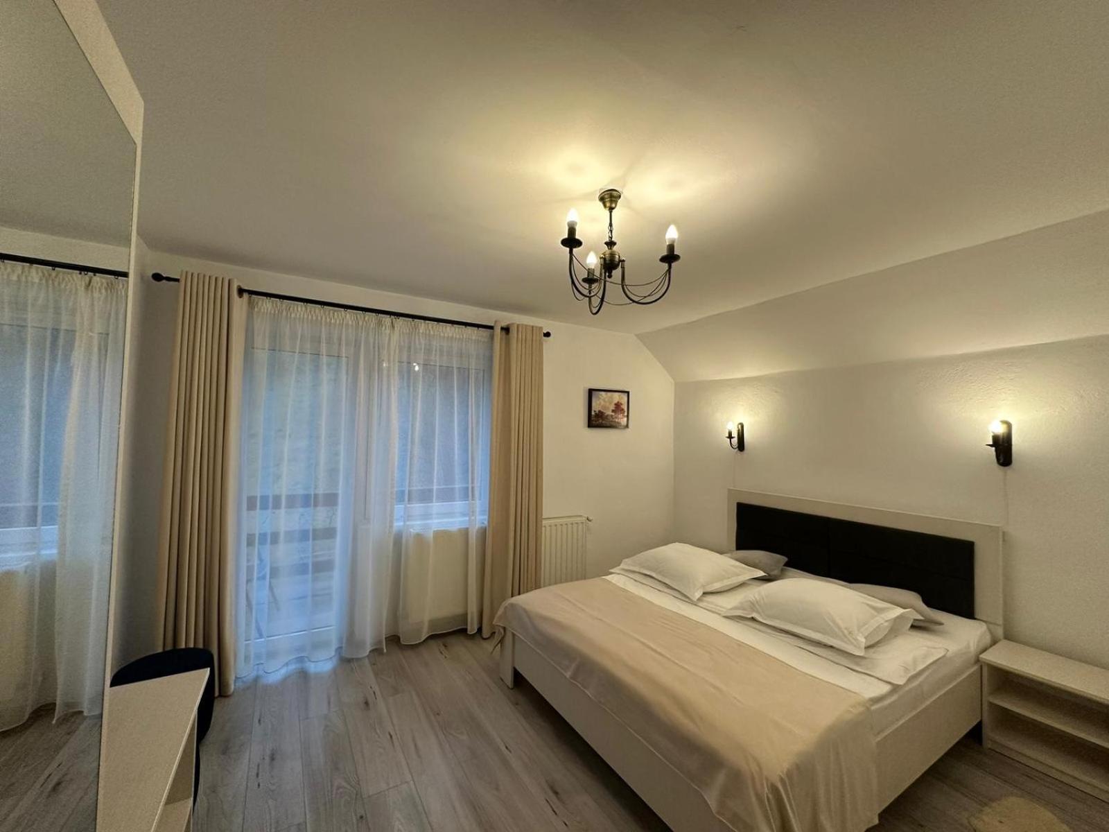 Hotel Casuta De Langa Izvor Moeciu De Sus Zewnętrze zdjęcie