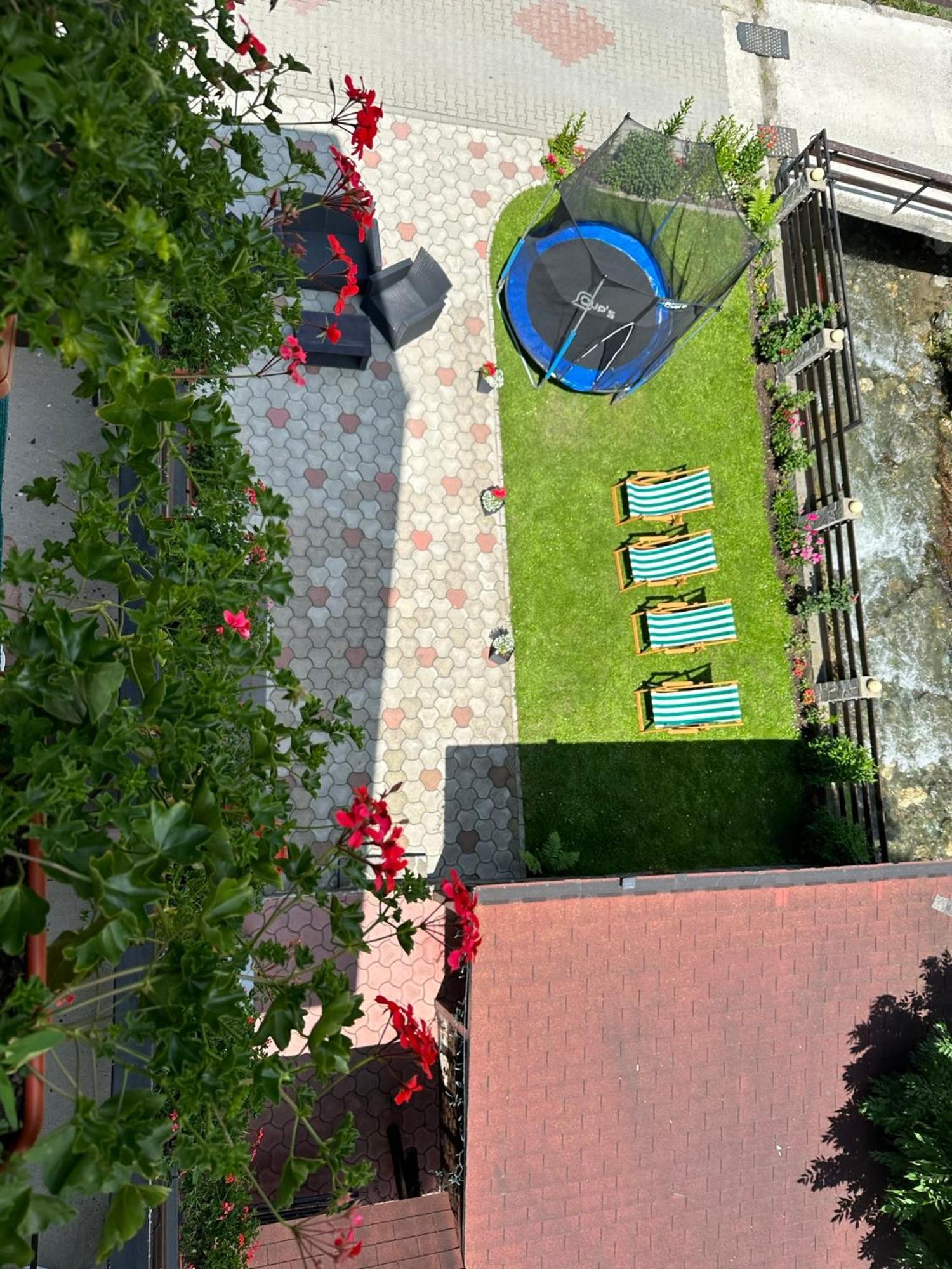 Hotel Casuta De Langa Izvor Moeciu De Sus Zewnętrze zdjęcie
