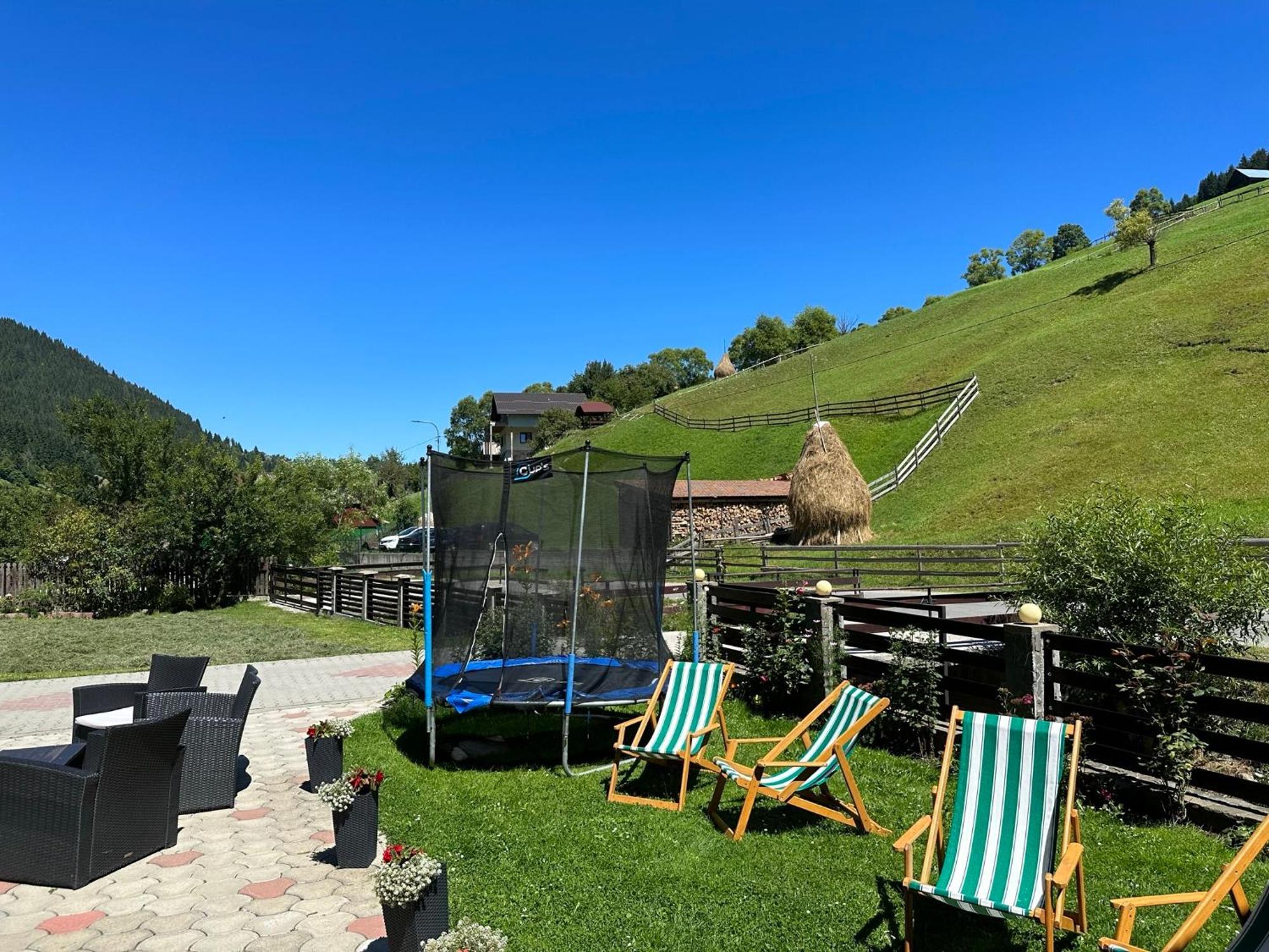 Hotel Casuta De Langa Izvor Moeciu De Sus Zewnętrze zdjęcie